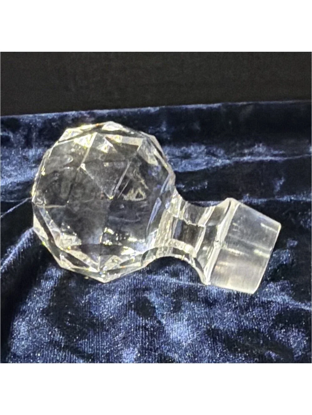 Faceted Clear Glass Bottle Stopper Crystal Theme 3 in H x 2 in Dia, 1 Pack